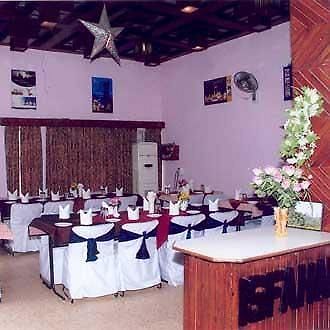 Hôtel Rahi Tourist Bungalow à Agra  Extérieur photo