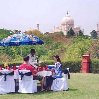 Hôtel Rahi Tourist Bungalow à Agra  Extérieur photo